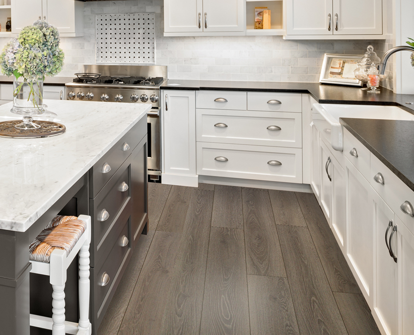 National-Flooring-Products-834-RE-TL-Oak-Cushion-Laminate-EST-Collection-Room-Scene-845x684